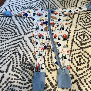 Little sleepies vehicles Footie